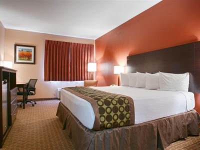 Hotel Western Inn&suites Topeka
