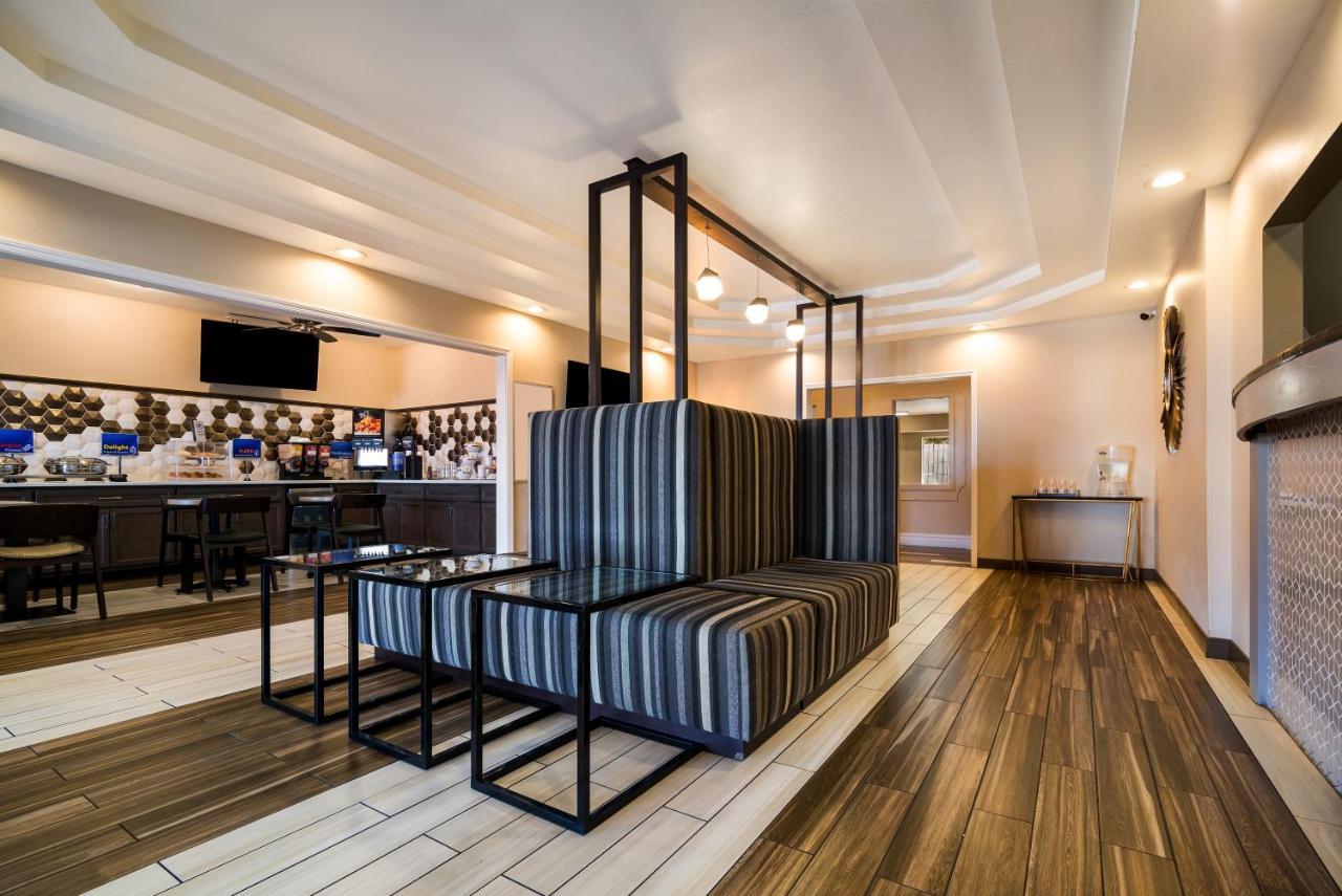 Western Inn&suites Hotel